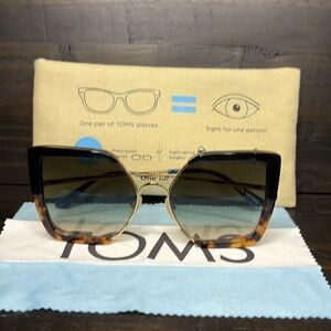 Toms Tulum Black and Tortoise Oversized Sunglasses